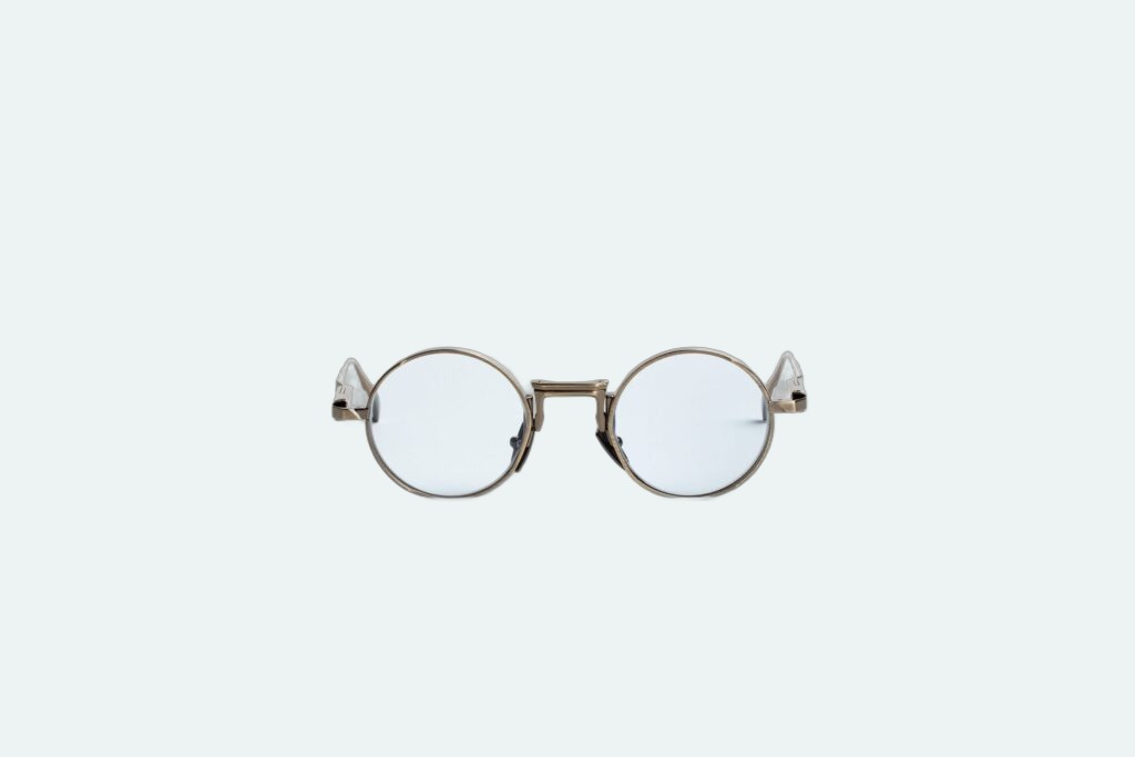 Movitra - Apex 04 C1 - Antique Gun with Light Blue Lenses - Limited Edition
