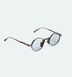 Movitra - Apex 04 C1 - Antique Gun with Light Blue Lenses - Limited Edition - Image 2