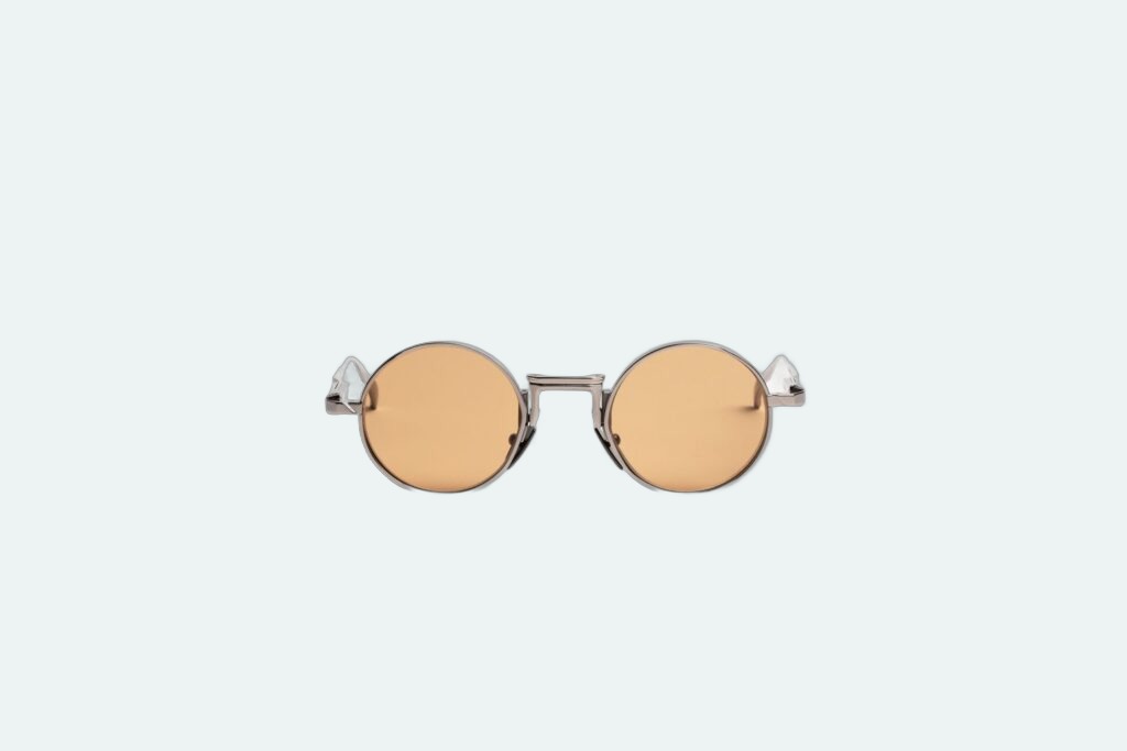 Movitra - Apex 04 C3 - Light Gun with Light Brown Lenses - Limited Edition