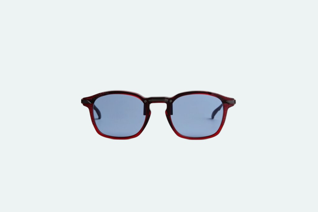 Movitra - Inceptus 02 C4 - Crystal Burgundy with Light Azure Lenses  - Limited Edition