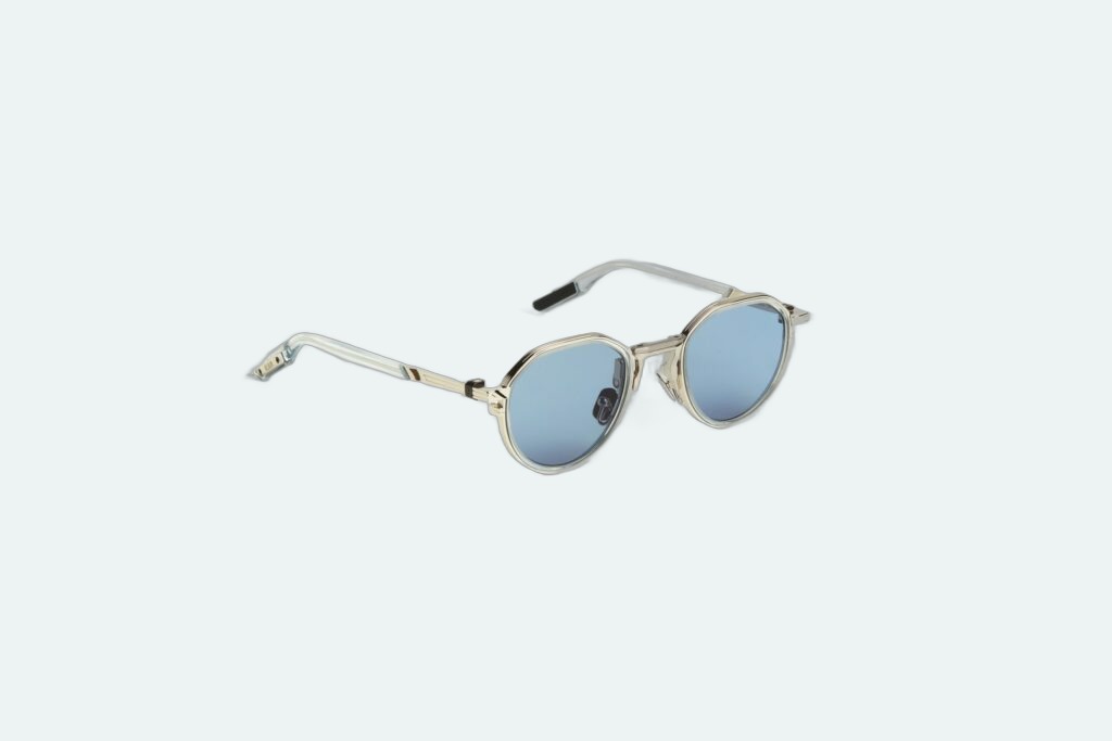 Movitra - Nexus 01 C1 - Crystal with Light Azure Lenses - Limited Edition