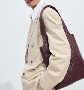 Bottega Veneta - Veneto Small Tote - Deep Mahogany - Image 5