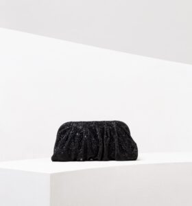 Benedetta Bruzziches - La Venus Grande Jet Black - Image 1