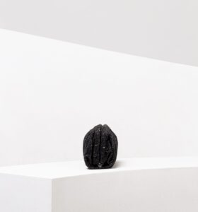 Benedetta Bruzziches - La Venus Grande Jet Black - Image 4