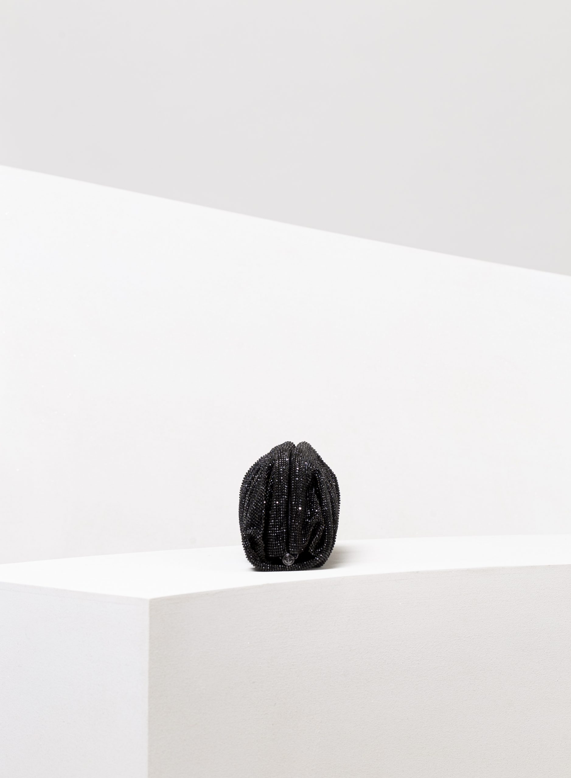 Benedetta Bruzziches - La Venus Grande Jet Black - Image 4