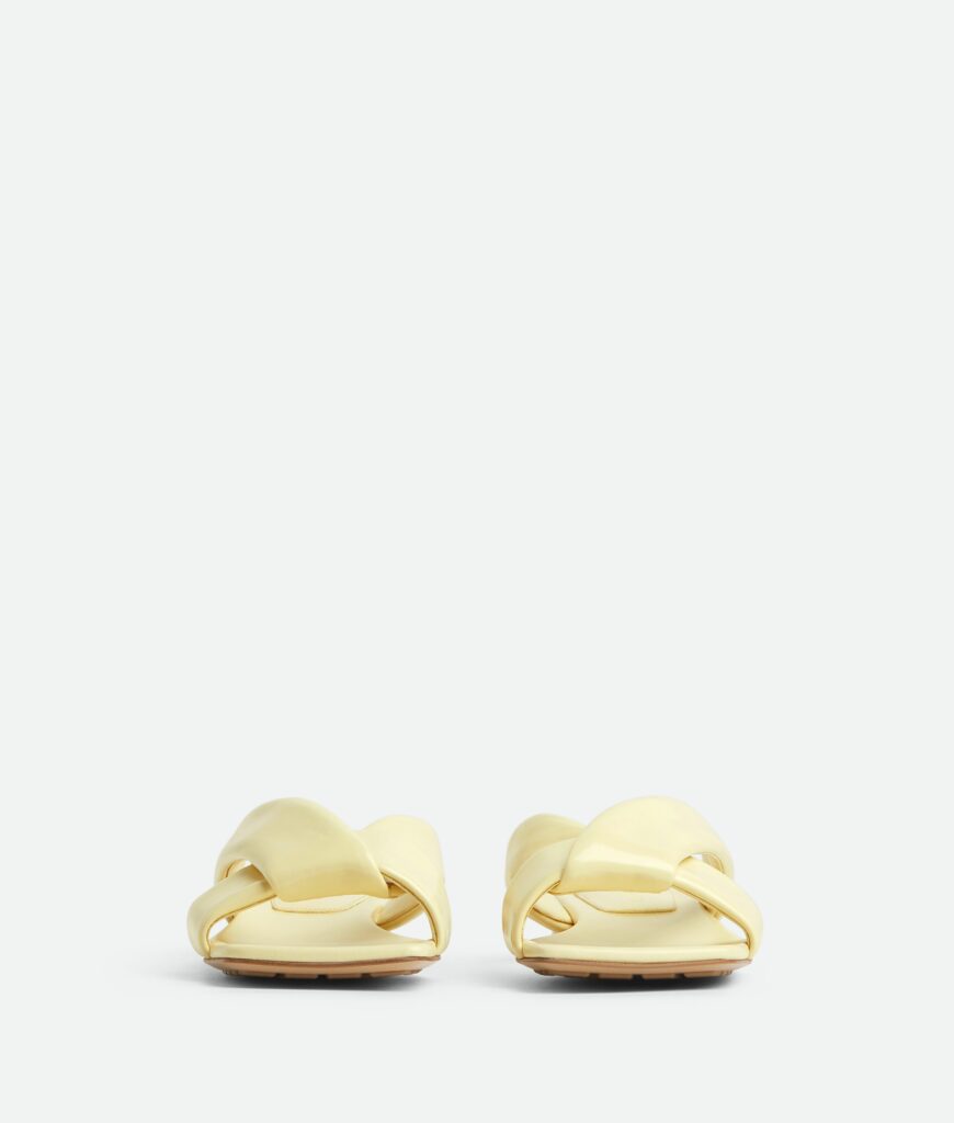 Bottega Veneta - Riva Mule Flat - Camomile