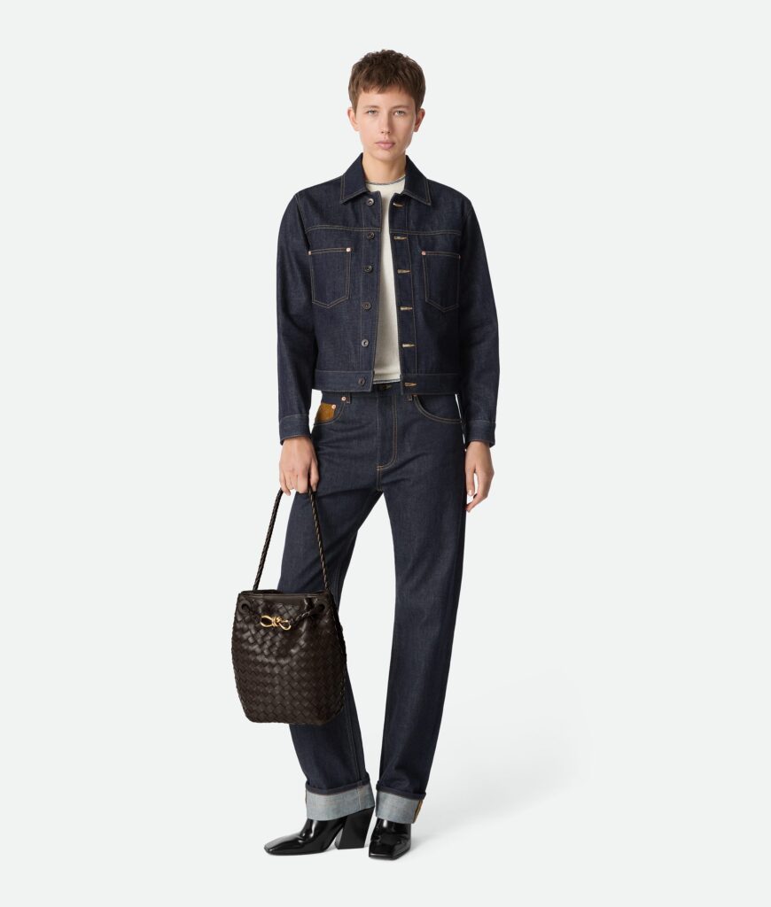 Bottega Veneta - Andiamo Small Bucket - Fondant