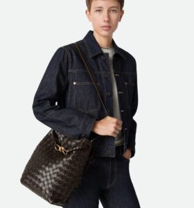 Bottega Veneta - Andiamo Small Bucket - Fondant - Image 7
