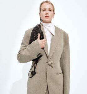 Bottega Veneta - Onda Clutch Small - Espresso - Image 3