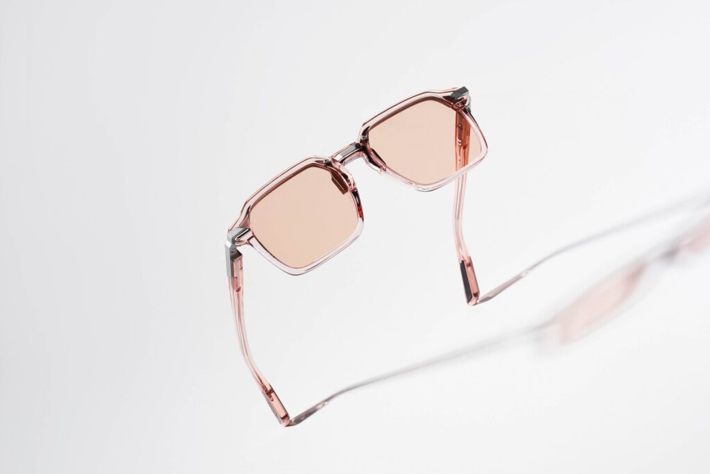 Movitra - AC 02 Pink with Light Pink Lenses