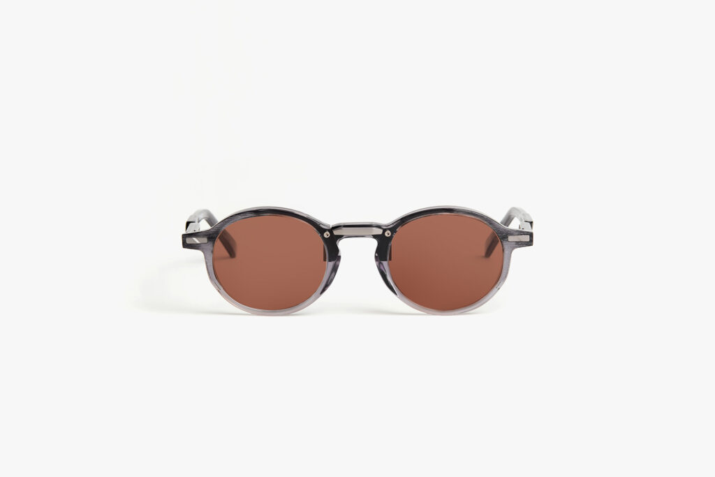 Movitra - Alias 02 C2 - Crystal Medium Grey with Violet Lenses - Limited Edition