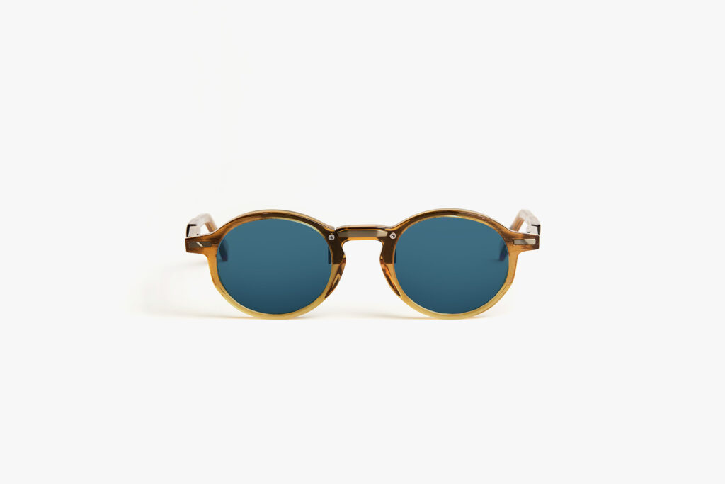 Movitra - Alias 02 C3 - Crystal Honey with Polar Blue Lenses - Limited Edition