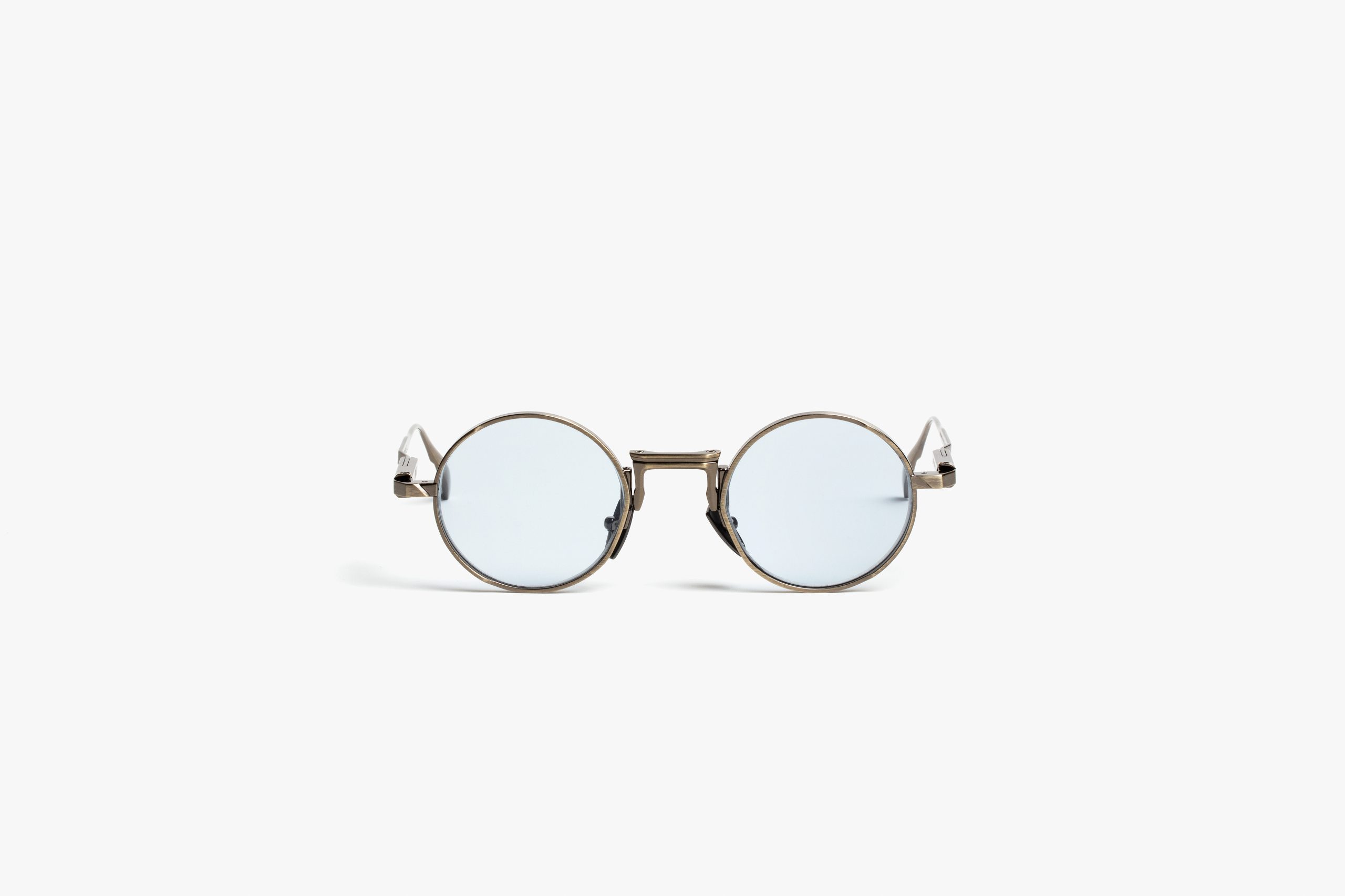 Movitra - Apex 04 C1 - Antique Gun with Light Blue Lenses - Limited Edition - Image 1