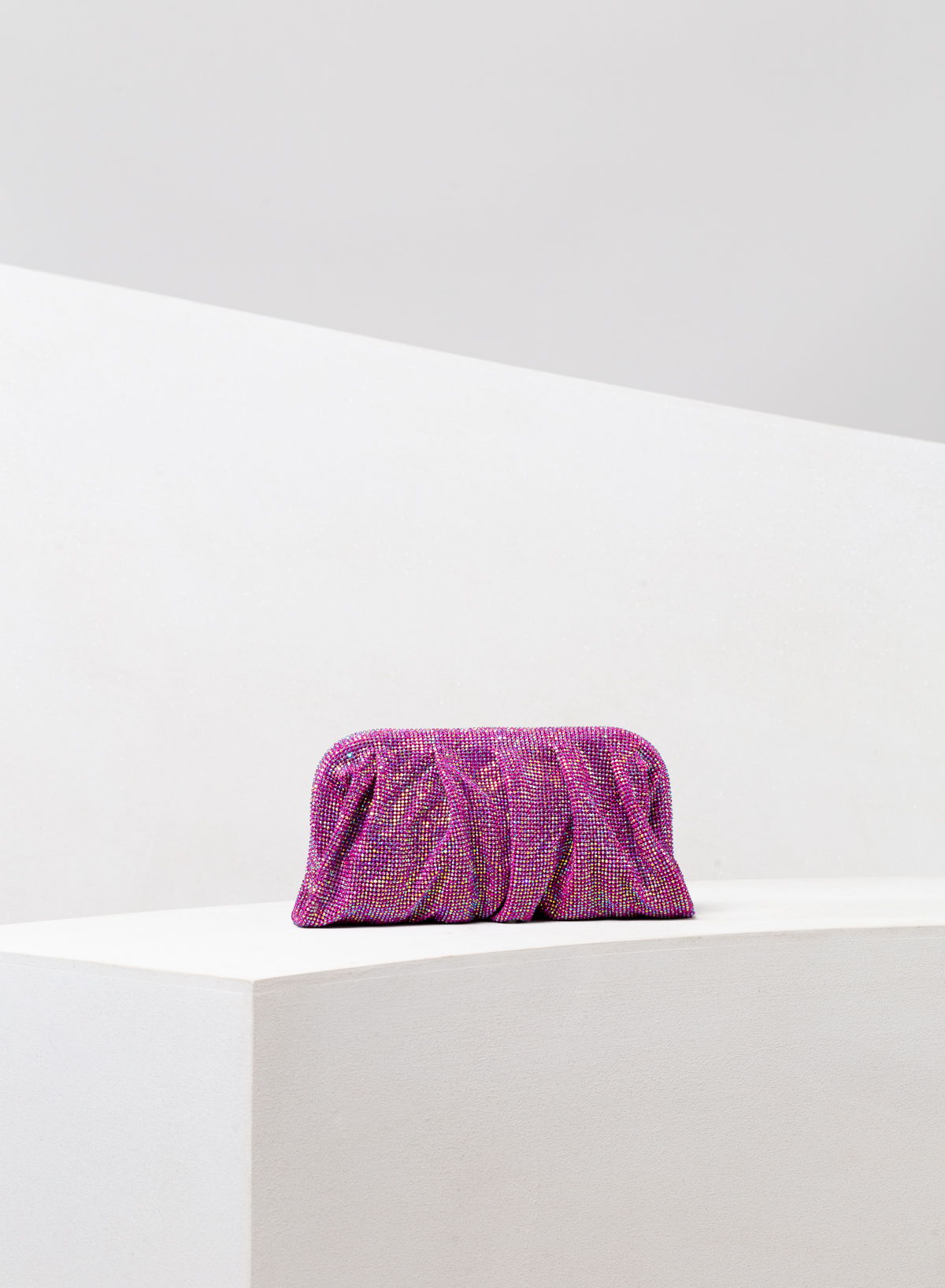 Benedetta Bruzziches - La Venus Grande On Her Majesty's Secret Service - Image 2