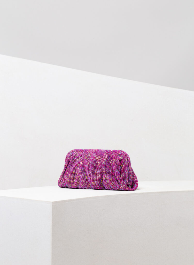 Benedetta Bruzziches - La Venus Grande On Her Majesty's Secret Service