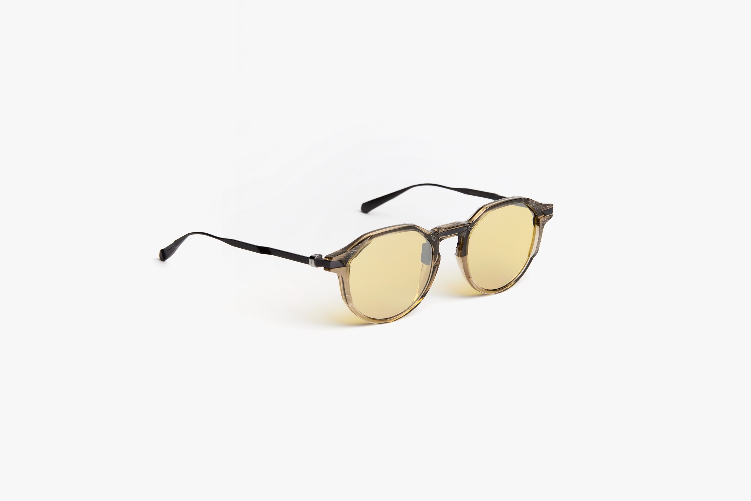 Movitra - Inceptus 03 C3 - Crystal Mud with Yellow Lenses  - Limited Edition - Image 3
