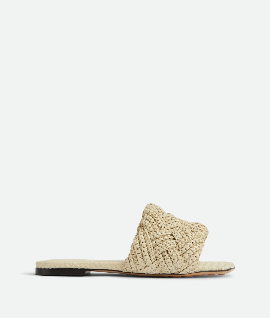 Bottega Veneta - Lido Flat Raffia