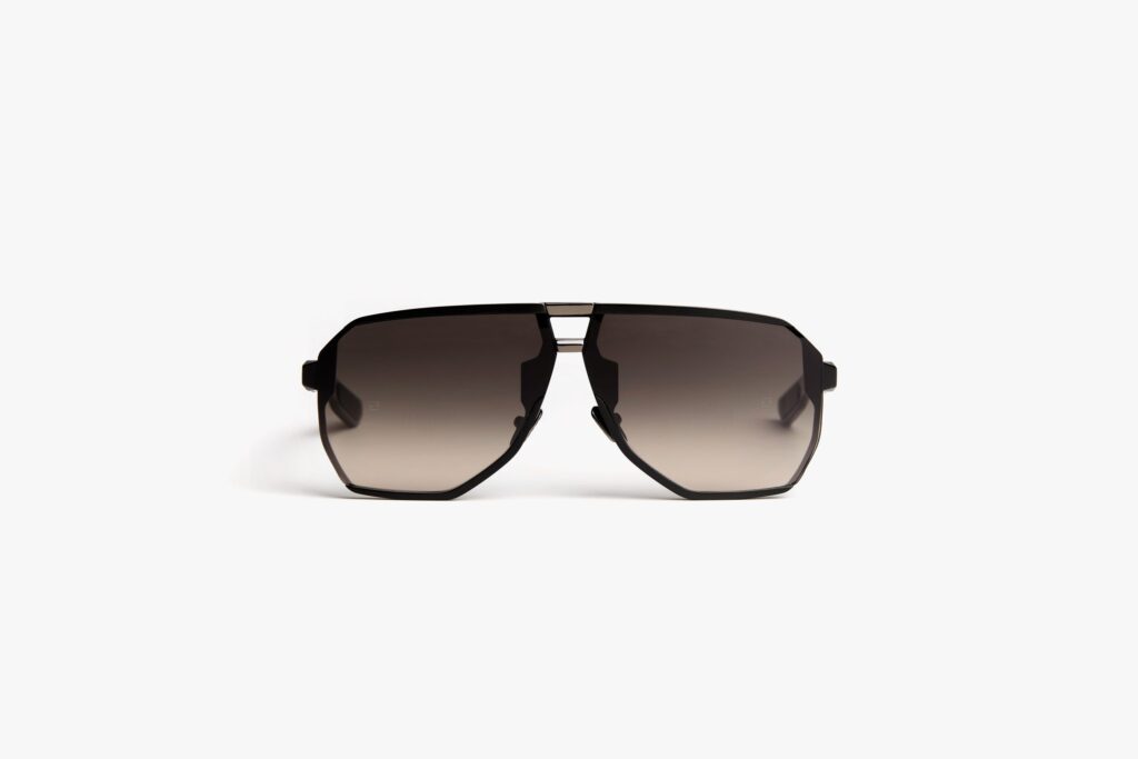 Movitra - Phaenomenon 01 C1 - Dark Grey & Crystal Black with Gradient Grey Lenses - Limited Edition