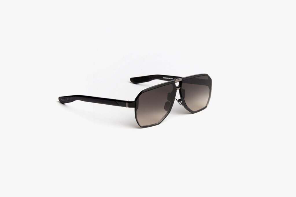 Movitra - Phaenomenon 01 C1 - Dark Grey & Crystal Black with Gradient Grey Lenses - Limited Edition