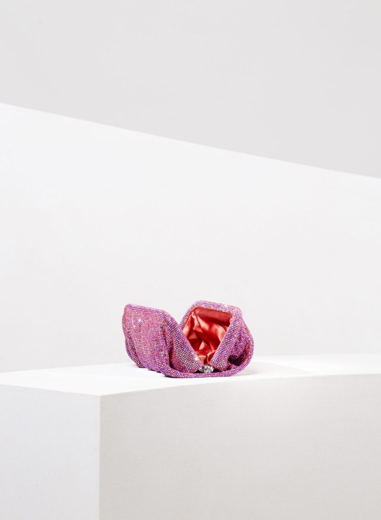 Benedetta Bruzziches - La Venus Grande The Spy Who Loved Me