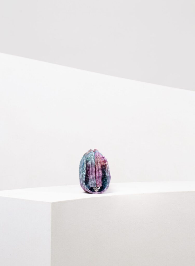 Benedetta Bruzziches - La Venus Grande - Skyfall