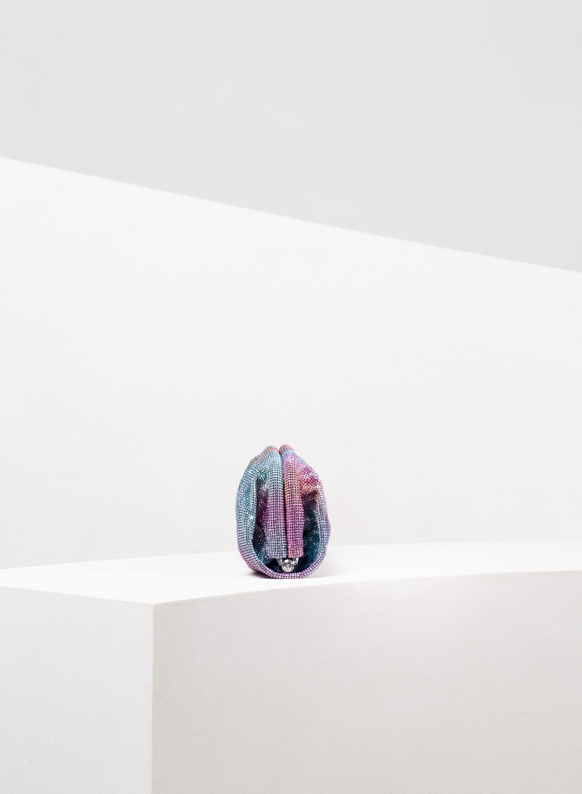 Benedetta Bruzziches - La Venus Grande - Skyfall - Image 4