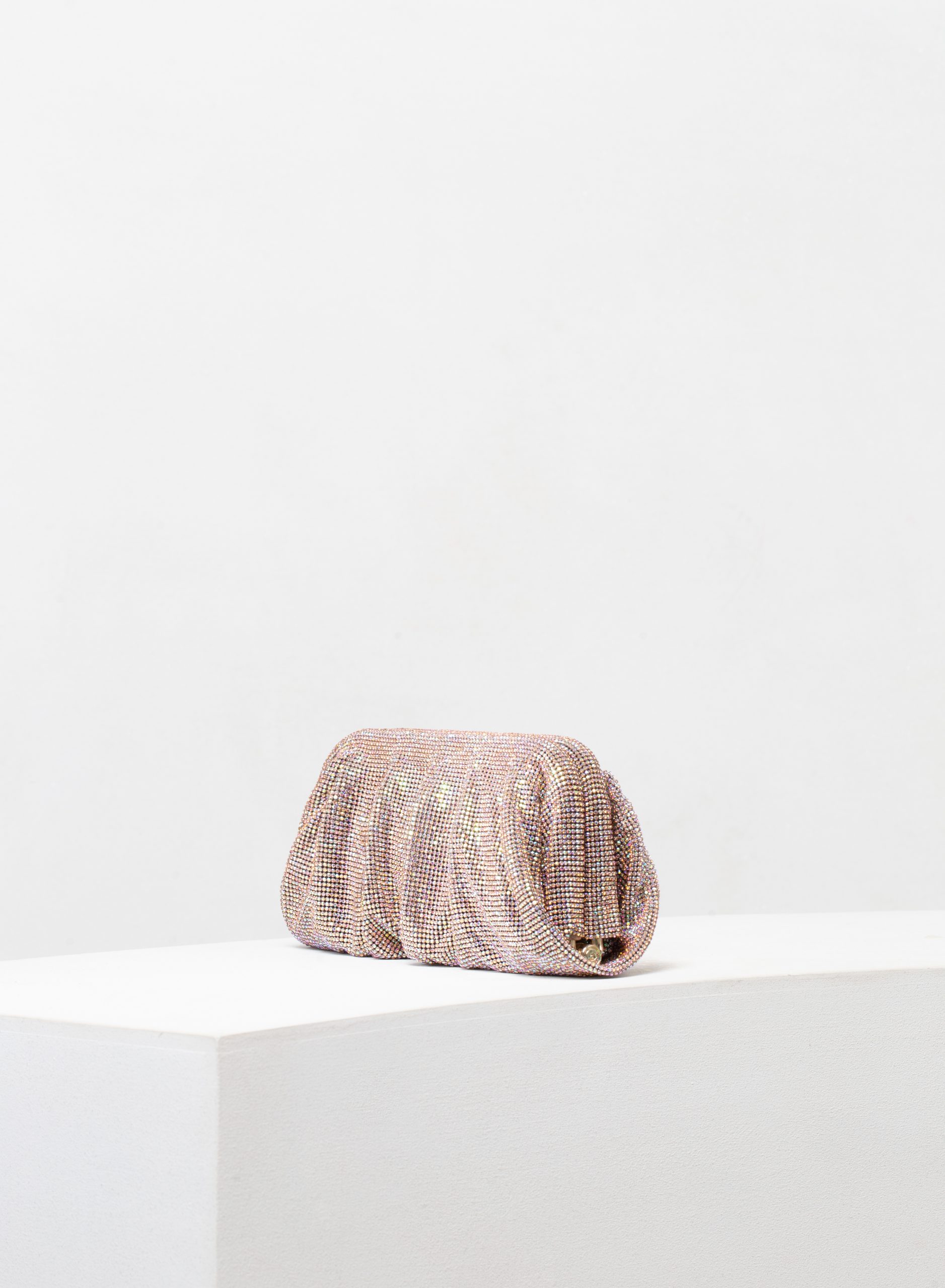 Benedetta Bruzziches - La Venus Grande Gli Amanti In Rosa - Image 3