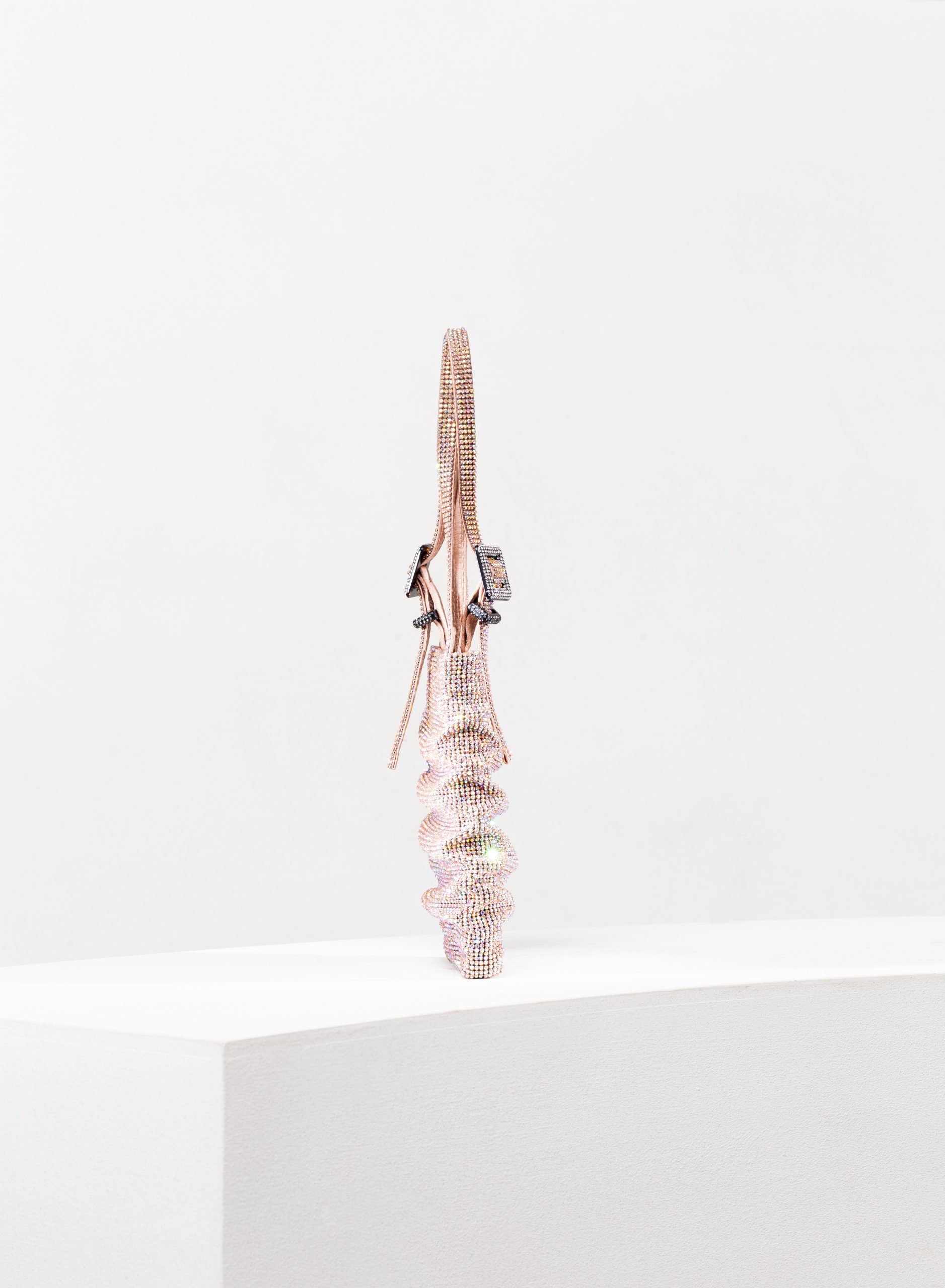 Benedetta Bruzziches - Lollo La Petite Gli Amanti In Rosa - Image 4