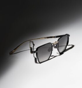 Movitra - TN 02 A Dark Gun with Gradient Grey Lenses - Limited Edition - Image 5