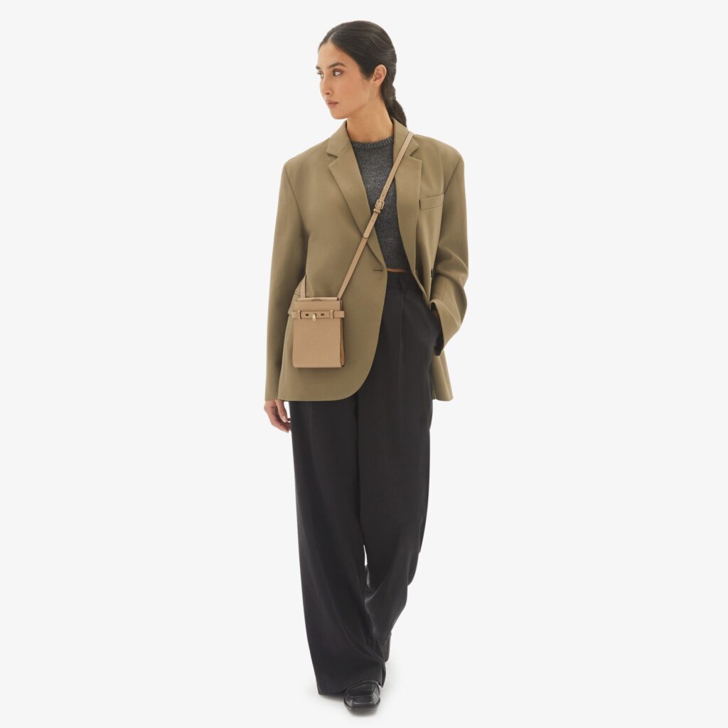 Valextra - Brera B Slim Crossbody Bag - Beige Cachemire