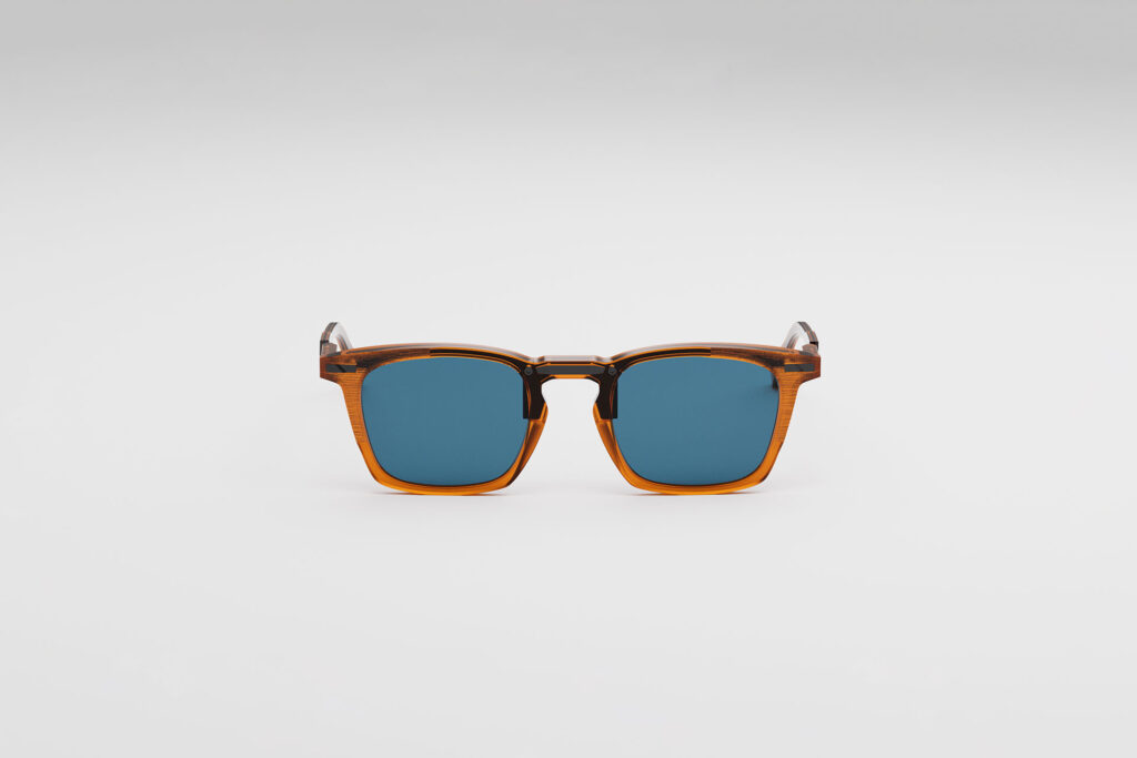 Movitra - Alias 04 C2 - Crystal Light Brown with Polar Blue Lenses - Limited Edition