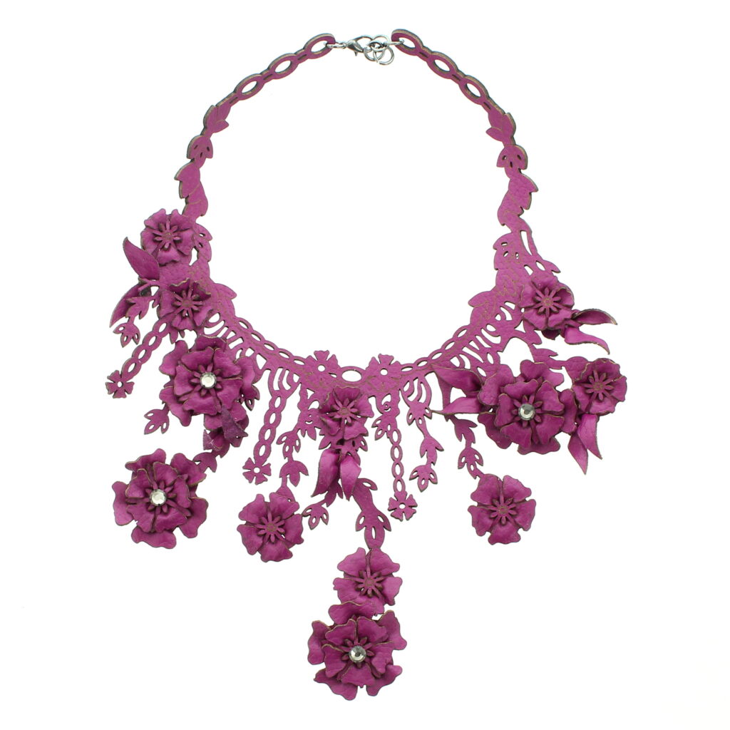 Almala - Leaves Necklace Fuxia