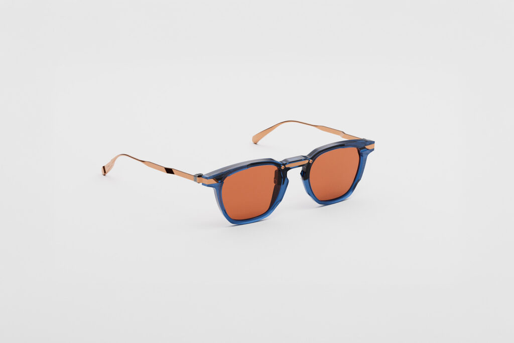 Movitra - Inceptus 06 C3 - Crystal Royal Blue with Violet Lenses